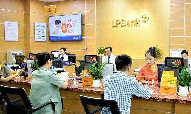 Lãi suất ngân hàng hôm nay 5/10: Một nhà băng bất ngờ tăng lãi hàng loạt kỳ hạn 