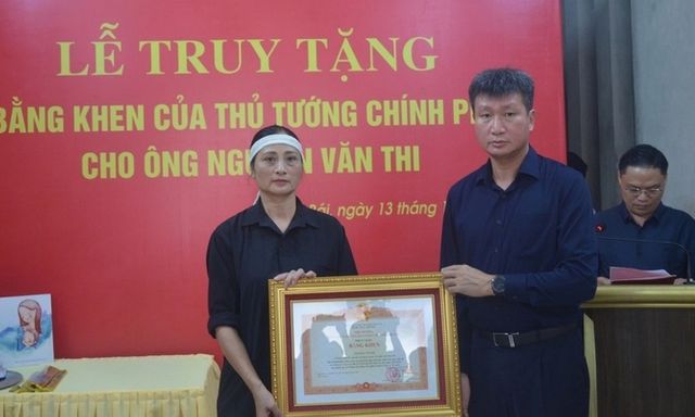 Tin thời sự mới ngày 14/10: Truy tặng bằng khen cho người hy sinh trong bão số 3