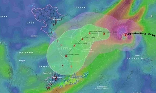 Tin bão số 7 mới nhất: Bão Yinxing giật cấp 17 đang 