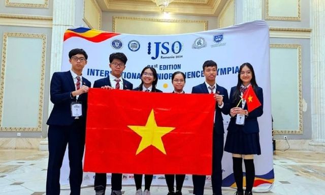 6 học sinh Hà Nội đoạt Huy chương tại Olympic khoa học trẻ quốc tế, nhận mức thưởng mới