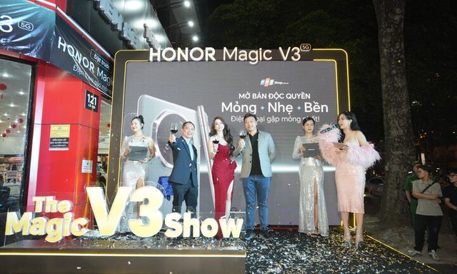 FPT Shop mở bán HONOR Magic V3 cùng nhiều ưu đãi dành cho khách hàng 