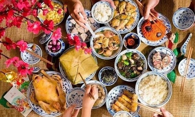 Top 3 món giàu calo nên hạn chế trong mâm cỗ Tết!