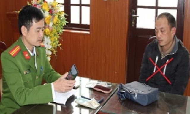 Trà trộn vào dòng người đi chùa Tam Chúc, nhóm đối tượng móc túi, trộm cắp tài sản