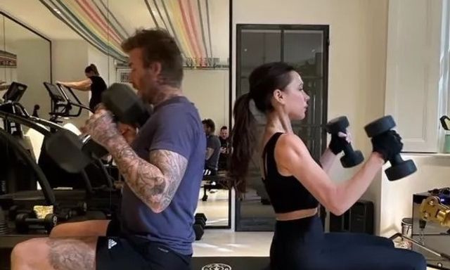 Vợ chồng Becks tập gym dịp Valentine, khoe thân hình tuổi ngũ tuần đáng ngưỡng mộ