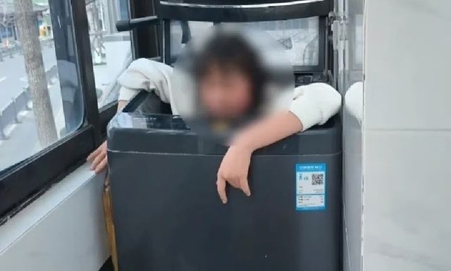 Giận mẹ, tự nhốt mình trong máy giặt, nữ sinh 12 tuổi 