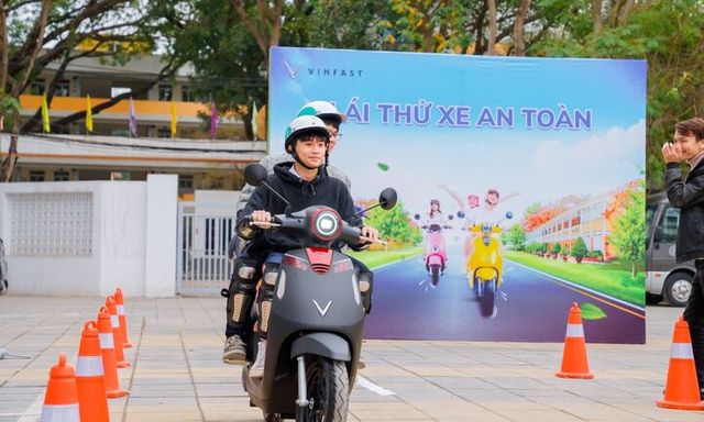 “Thế hệ sống xanh” chấm điểm 10 cho VinFast Evo Lite Neo