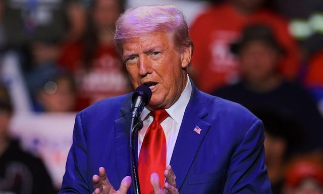 Ông Trump bất ngờ úp mở việc sắp công bố 