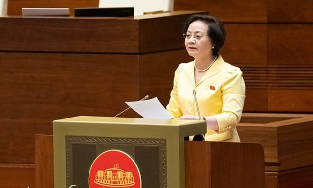 Liên thông cán bộ, công chức cấp xã với cấp tỉnh, thống nhất một chế độ công vụ từ Trung ương đến địa phương