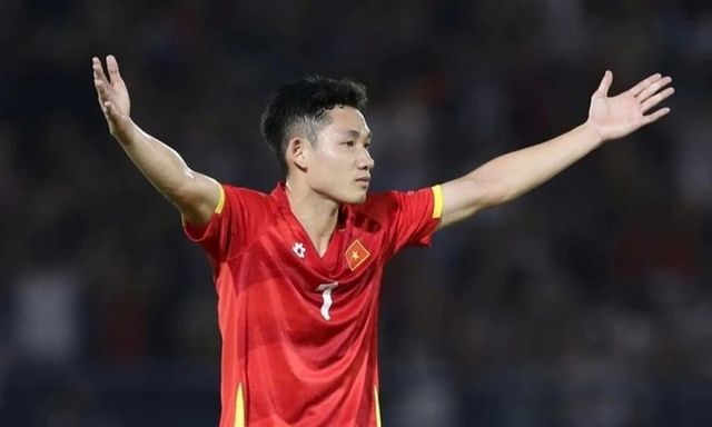 HLV Kim Sang-sik triệu tập thêm cầu thủ Việt Nam lên tuyển ASEAN All-Stars