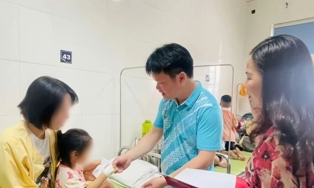 Cao Bằng: 16 trẻ mầm non nhập viện nghi do ngộ độc thực phẩm