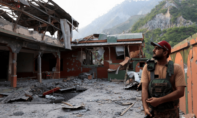  Bộ trưởng Quốc phòng Pakistan ra tuyên bố 