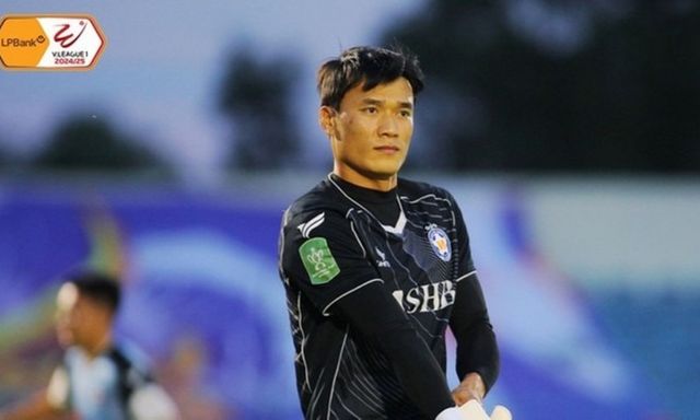 Ghi bàn thắng “cực hiếm” ở V-League, thủ môn Bùi Tiến Dũng nói gì?