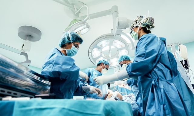 Định mệnh nghiệt ngã từ sai sót y khoa Đông-Tây: Bệnh nhân 