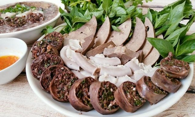 Lòng lợn ngon đến mấy những người bệnh thận cần tránh kẻo 