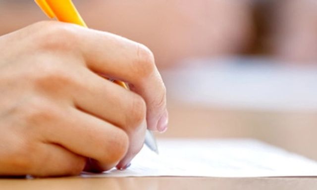 Trượt tốt nghiệp thì có được cấp giấy chứng nhận hoàn thành chương trình phổ thông không?