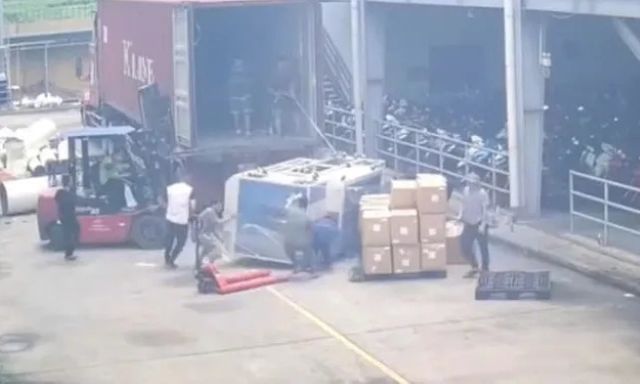 Bị kiện hàng đè trúng trong lúc vận chuyển, người đàn ông ở Phú thọ tử vong