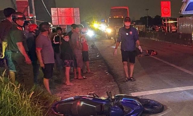 Tin tức tai nạn giao thông mới nhất ngày 17/7: Ô tô tải va chạm xe máy, 2 người thương vong