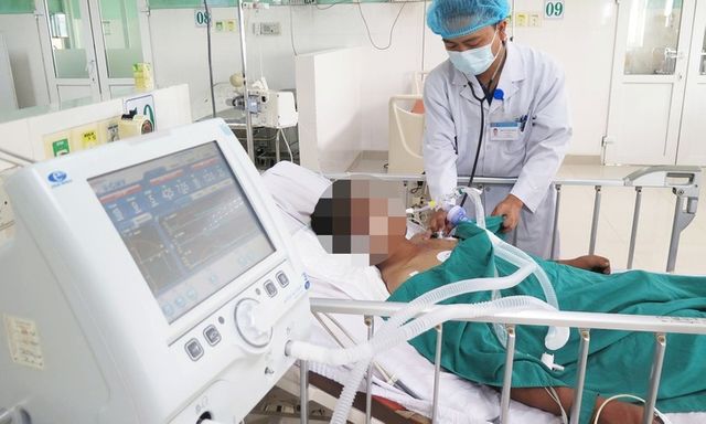 Quảng Ngãi: Ăn cơm với cá muối chua, nam thanh niên hôn mê vì ngộ độc Botulinum