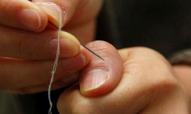 Chồng suýt mất mạng vì vợ chữa đột quỵ bằng cách chích ngón tay theo mẹo trên mạng
