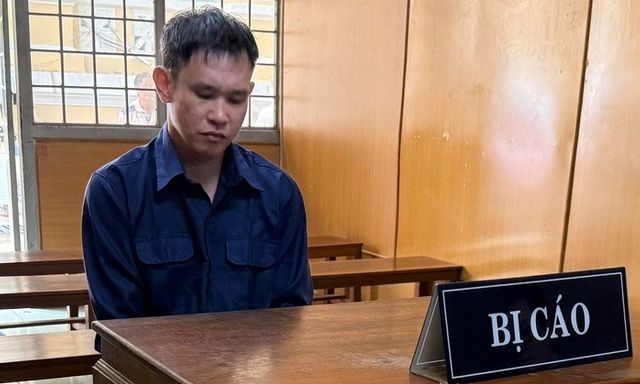 Vác dao đâm hàng xóm vì tiếng ồn gây mất ngủ, người đàn ông trả giá đắt