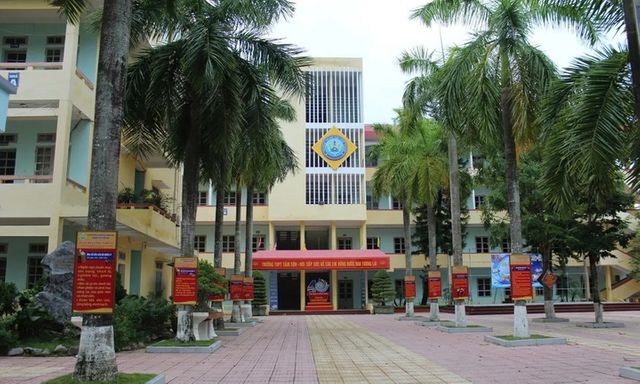 Thanh Hóa tạm dừng tổ chức các hoạt động tựu trường, tập trung ứng phó bão số 5