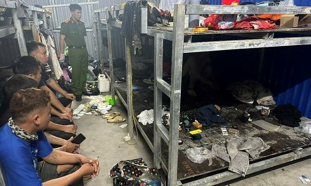 Phát hiện 29 đối tượng dương tính với ma túy trong khu lán trại công nhân