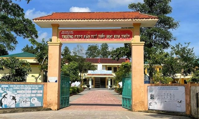 Vụ hàng chục học sinh nhập viện nghi ngộ độc ở Quảng Trị: Tạm đình chỉ Phó Hiệu trưởng