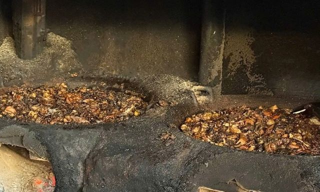 Rùng mình cơ sở chế biến mỡ 