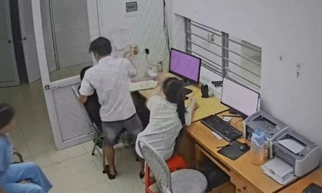 Người đàn ông xông vào phòng cấp cứu, cầm bút đe dọa nữ bác sĩ ở Nghệ An