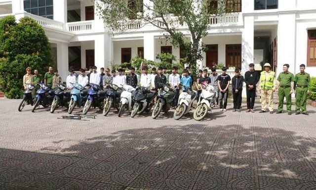 Triệu tập, bắt giữ 47 thanh thiếu niên mang hung khí, hẹn nhau giải quyết mâu thuẫn ở Nghệ An
