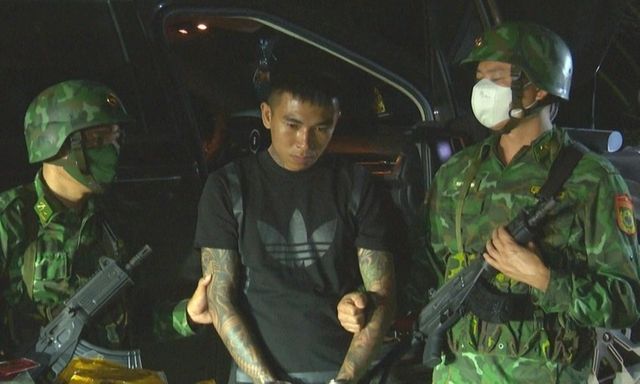 Truy tìm chủ xe Kia Carnival liên quan vụ vận chuyển ma túy