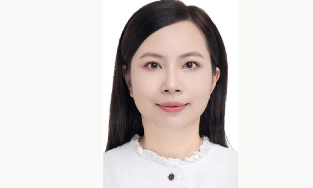 Chân dung nữ PGS ngành Toán trẻ nhất Việt Nam, từng nhận bằng tiến sĩ ở Pháp năm 26 tuổi