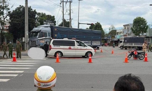 Tin tức tai nạn giao thông mới nhất ngày 5/12: Người đàn ông tử vong dưới bánh xe tải ở TP.HCM
