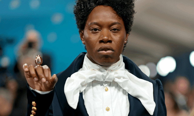 Nam diễn viên nổi tiếng bị bắt khẩn cấp tại sân bay vì liên quan tới ma túy