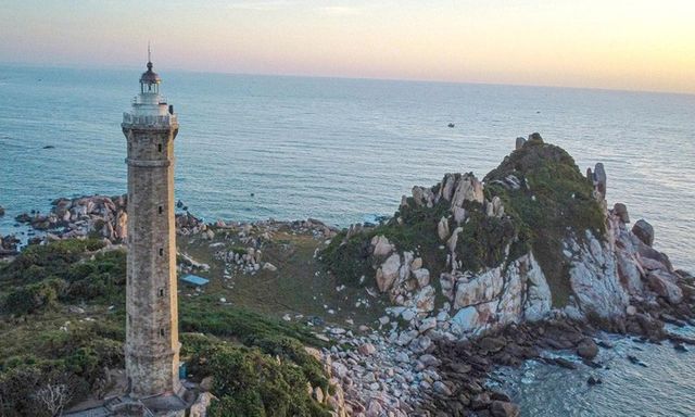 Tin thời sự ngày (8/12): Hải đăng Kê Gà được xếp hạng di tích