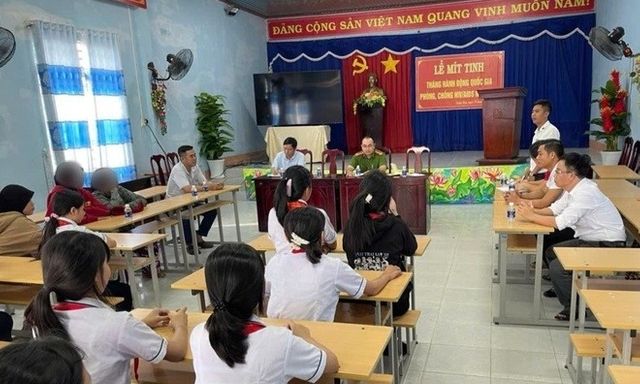 Tin tức giáo dục 24h: Công an Đồng Nai kịp thời ngăn chặn mâu thuẫn giữa các học sinh THCS