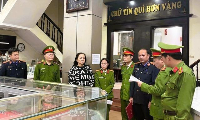 Vụ bắt vợ chồng chủ tiệm vàng nổi tiếng ở Thanh Hóa: Doanh thu 5.000 tỷ trong 5 năm, nộp thuế 10 triệu đồng/tháng