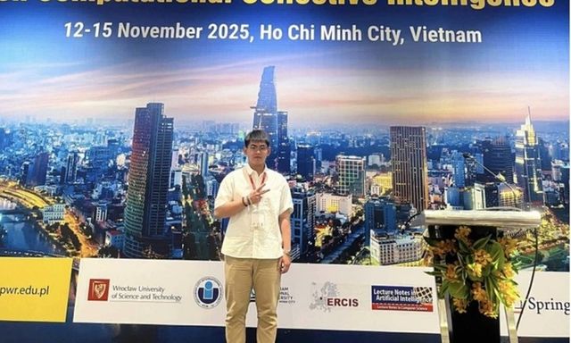 Tân cử nhân ngành AI tốt nghiệp xuất sắc, trở thành trợ giảng đại học ở tuổi 22