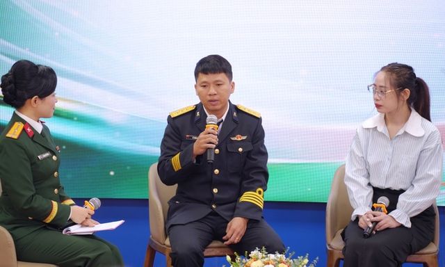 Đôi vợ chồng quân nhân và niềm hạnh phúc vô bờ bến sau hành trình gian nan tìm con