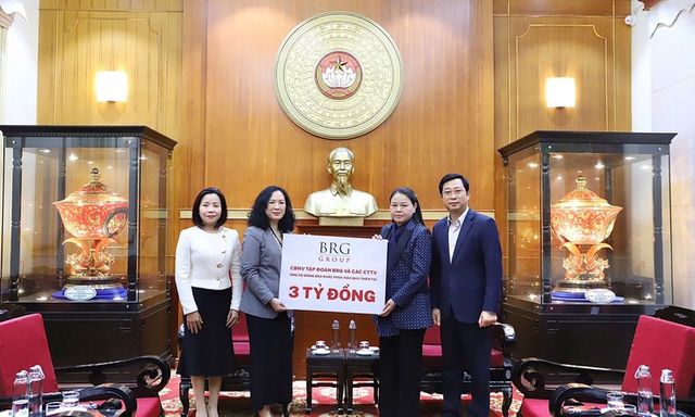 Tập đoàn BRG và Ngân hàng SeABank trao 5 tỷ đồng ủng hộ đồng bào khắc phục hậu quả thiên tai