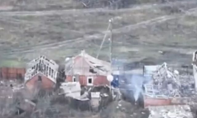 Nga phóng lượn dẫn đường ra đòn chí mạng, tuyến phòng thủ Ukraine rung chuyển