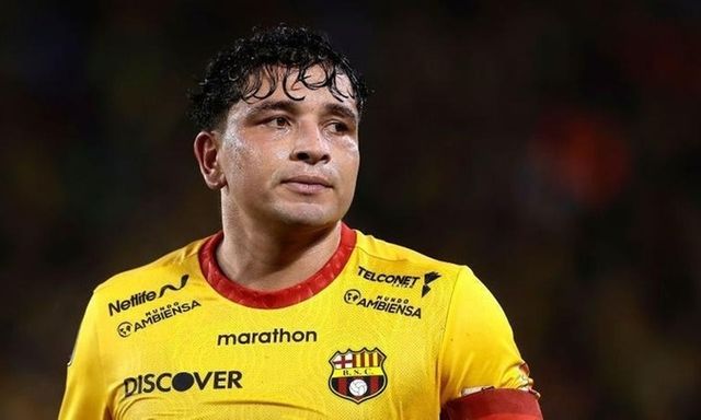 Một cầu thủ Ecuador bị bắn tử vong