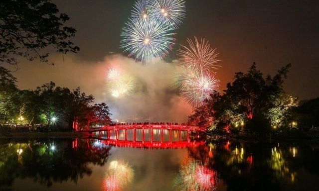 Tin thời sự ngày (21/12): Hà Nội chuẩn bị 38 trận địa pháo hoa chào năm mới 2026