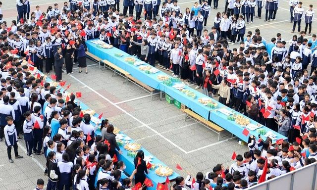 U22 Việt Nam giành HCV, thầy hiệu trưởng ở Hải Phòng mời toàn bộ học sinh ăn sáng