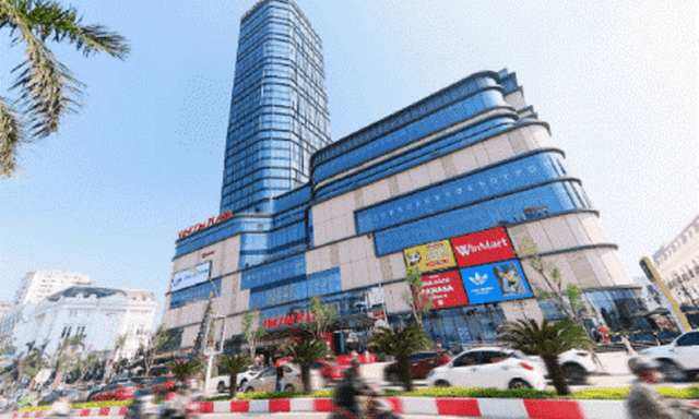 Không khí lễ hội bùng nổ ngày khai trương TTTM Vincom thứ 90 – Vincom Plaza Vinh
