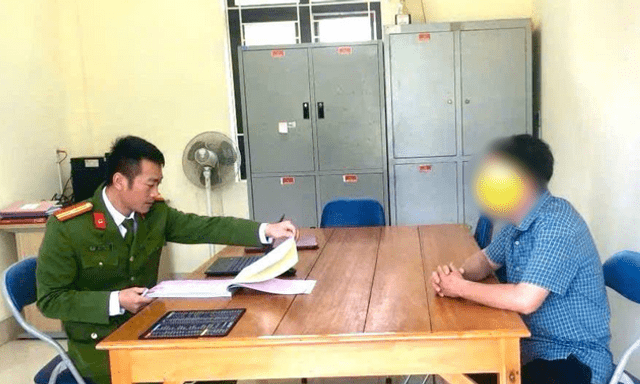 Dùng tay đánh vào vùng tai của vợ do mâu thuẫn gia đình, người chồng bị xử lý ở Lào Cai