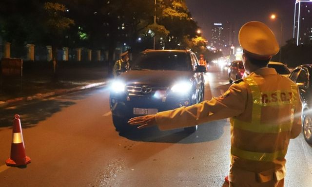 18 mức phạt vi phạm giao thông với ô tô mới nhất 2025