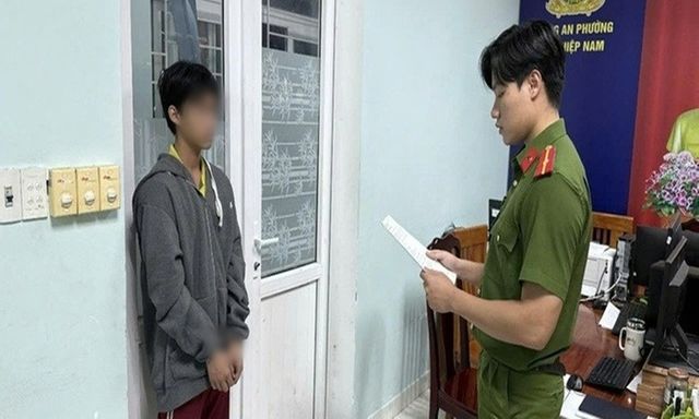 Tạm giữ thiếu niên 17 tuổi cướp vé số của người già tàn tật