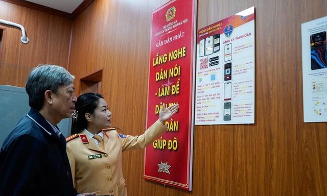 CSGT Hà Nội tăng tốc cấp đổi giấy phép lái xe, in hơn 18.000 phôi GPLX trong một tuần