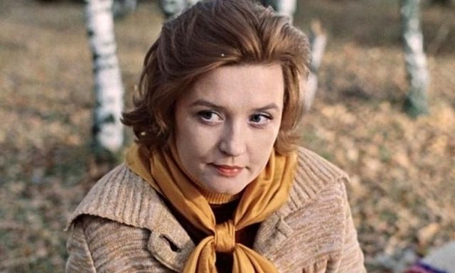 Nữ diễn viên nổi tiếng đột ngột qua đời, nguyên nhân chưa được công bố